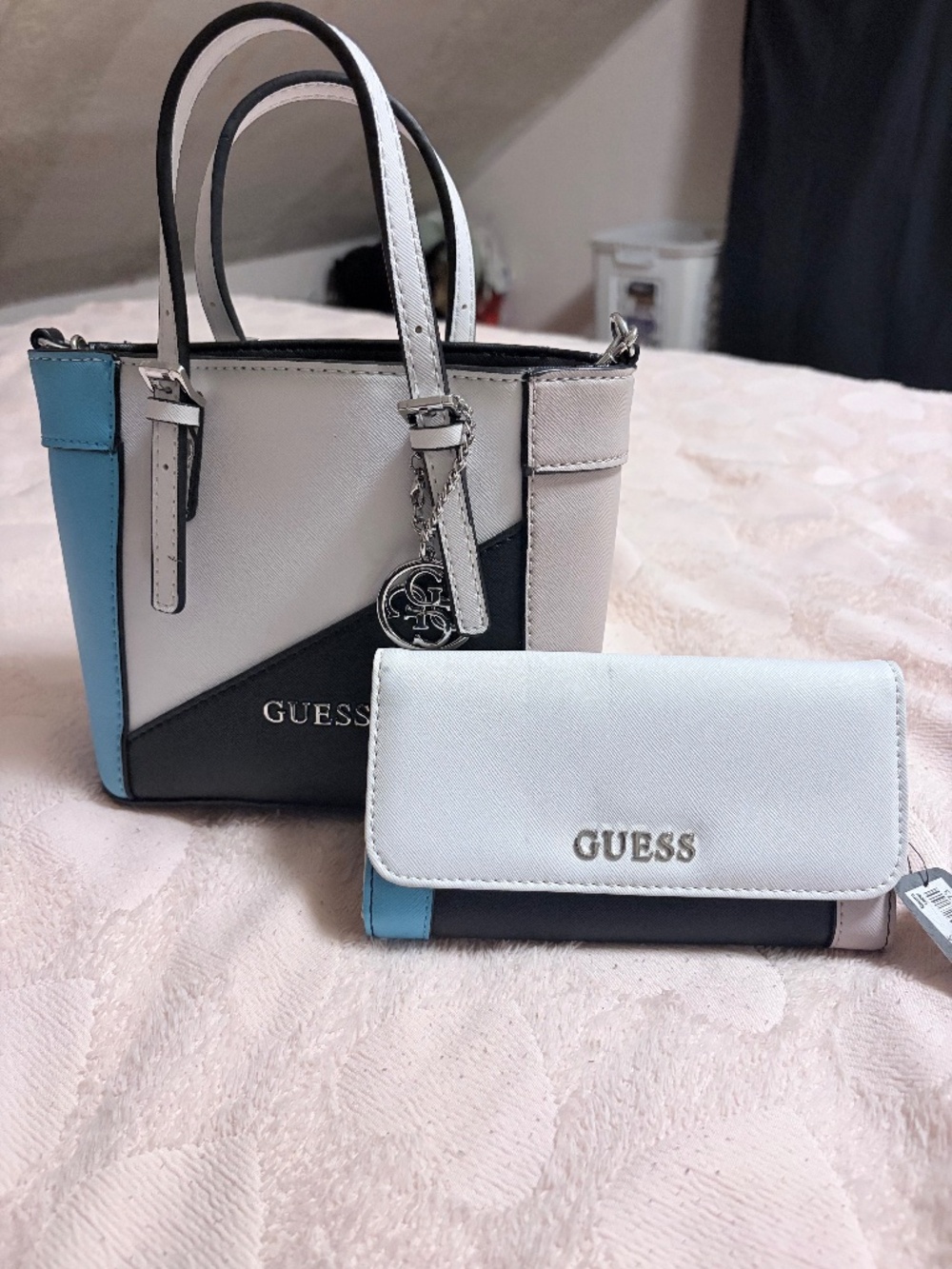 Guess Purse/Wallet
